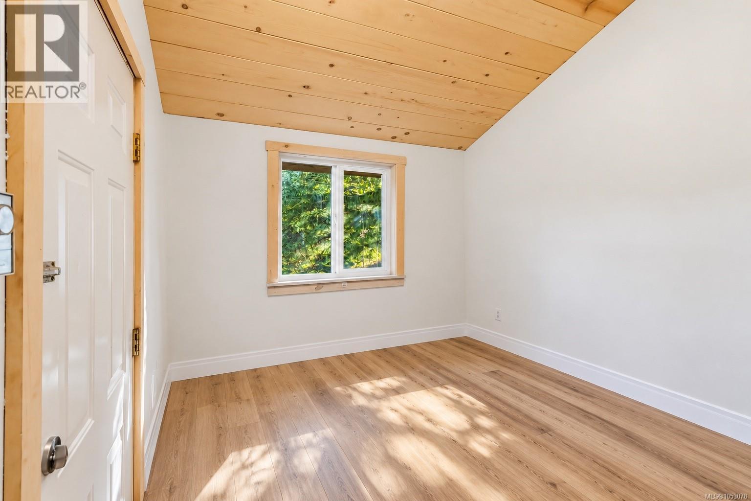  659 Strandlund Avenue, Langford