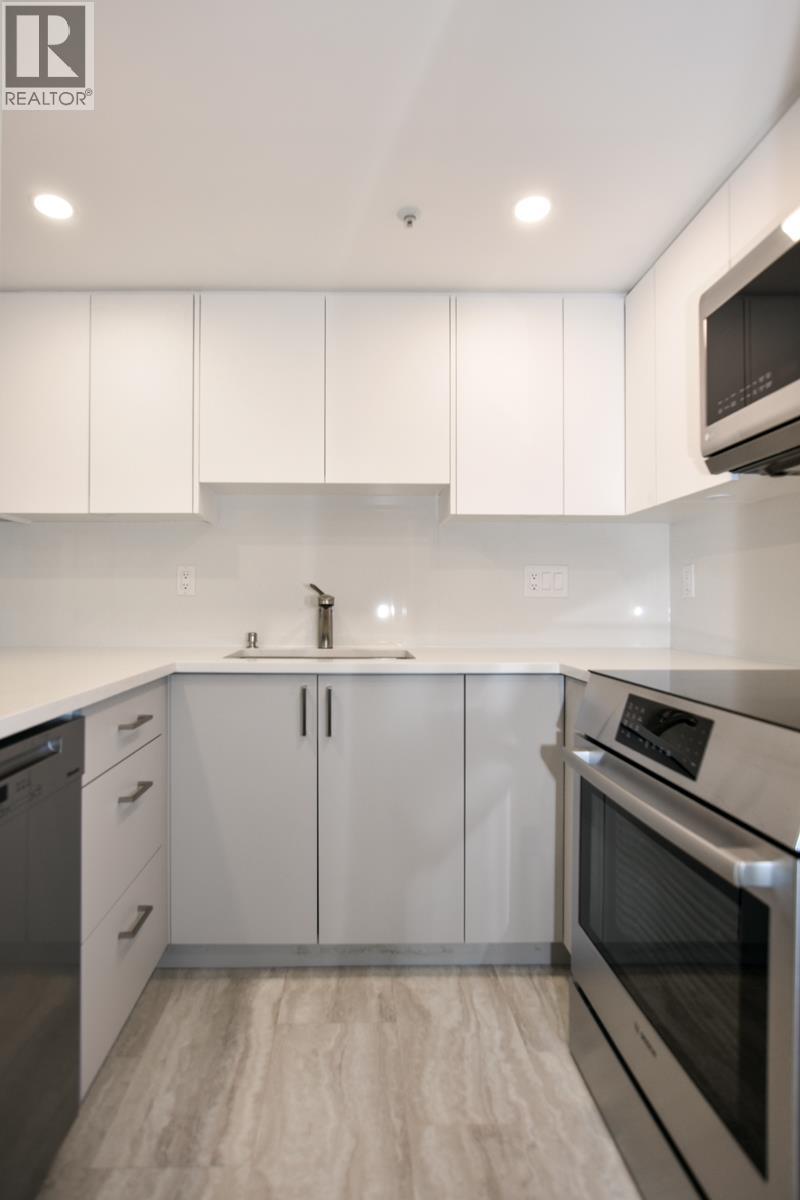 304 719 Princess Street, New Westminster — photo 14