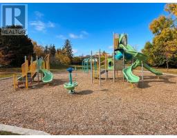 727 - 372 Highway 7 E, Richmond Hill, ON L4B0C6 Photo 15