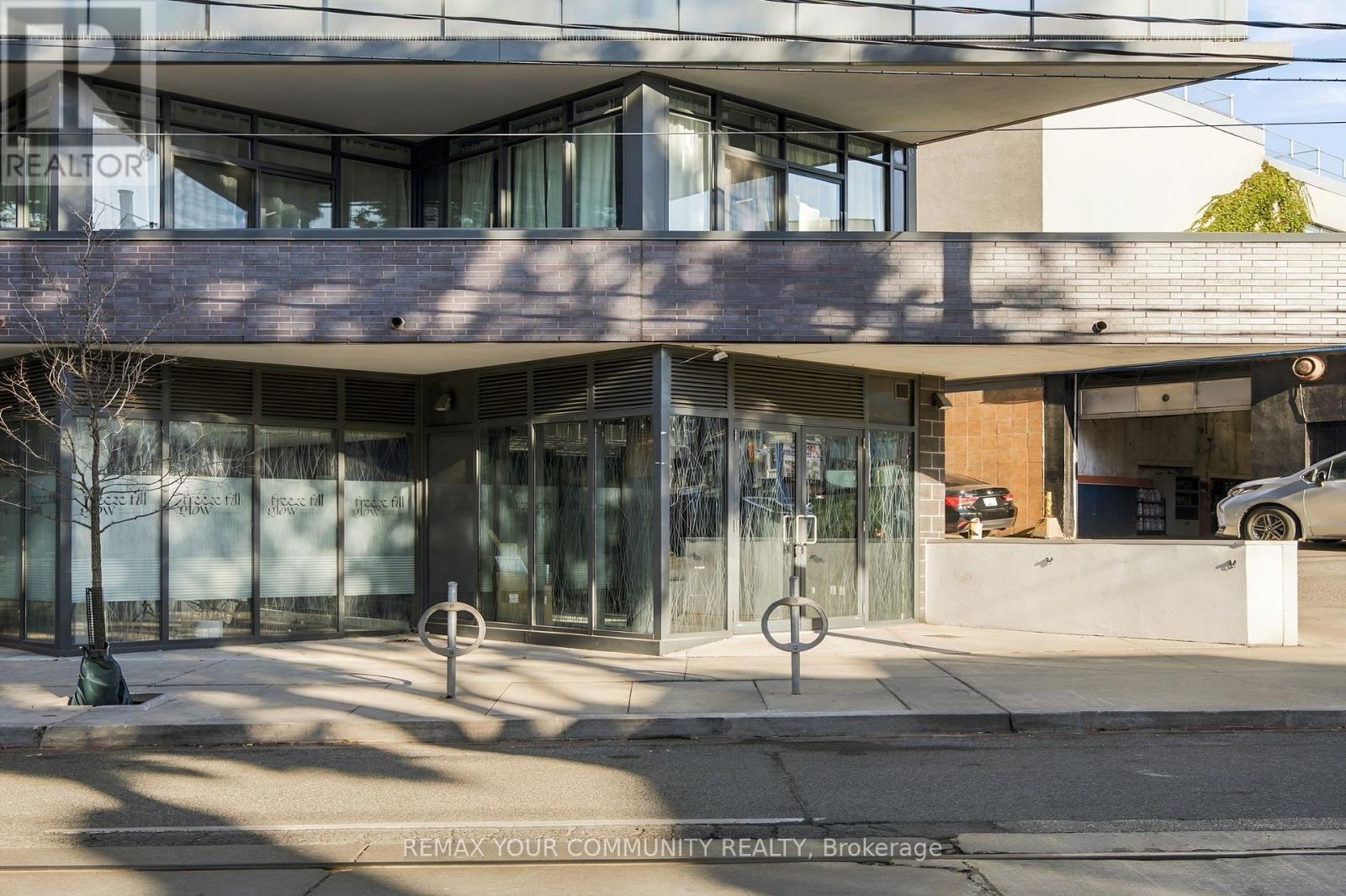 145 - 36 Howard Park Avenue, Toronto
