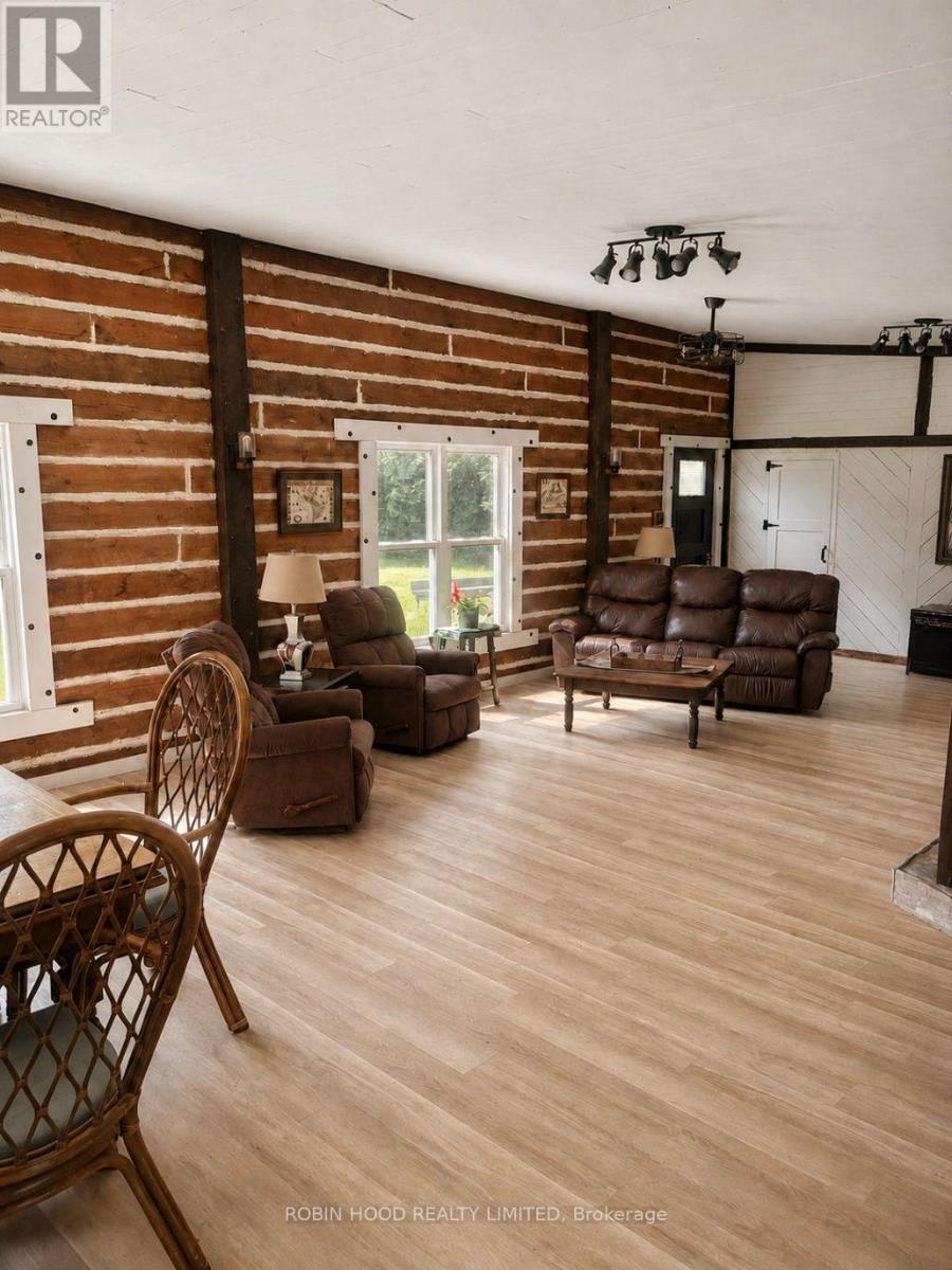 18319 Street Road, South Glengarry, ON photo 4