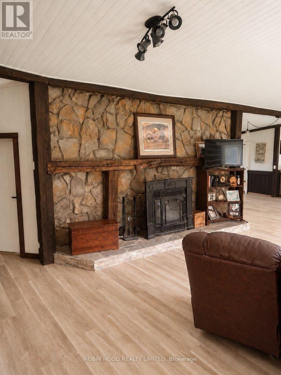 18319 Street Road, South Glengarry, ON photo 6