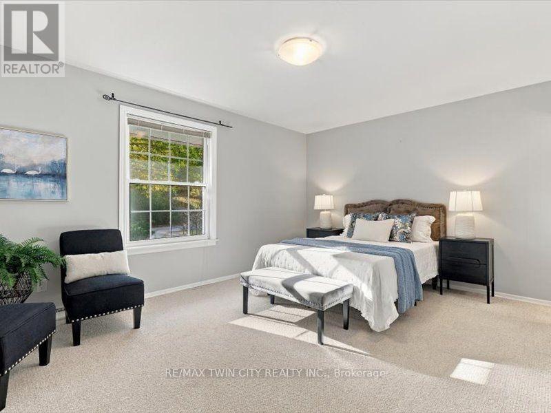 36 Maple Hill Drive, Kitchener, ON photo 19