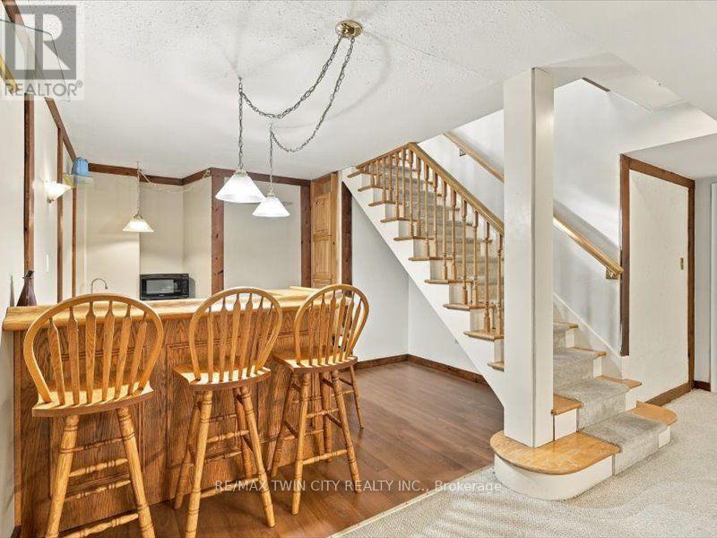36 Maple Hill Drive, Kitchener, ON photo 31