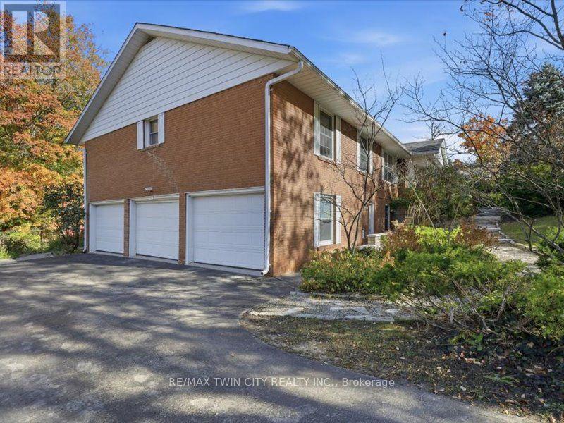 36 Maple Hill Drive, Kitchener, ON photo 37