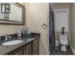 Living room - 147 Federal Street, Stoney Creek, ON L8E0H3 Photo 18