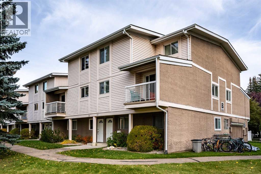 Townhouse condo at 24, 3015 51 Street SW, Calgary