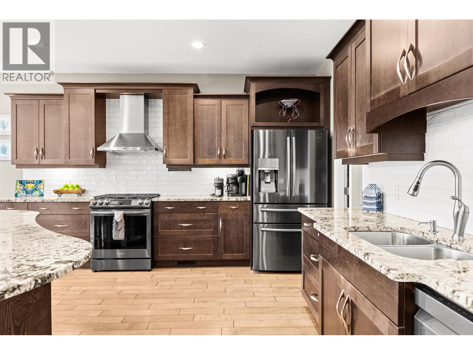  13071 East Ridge Drive, Lake Country
