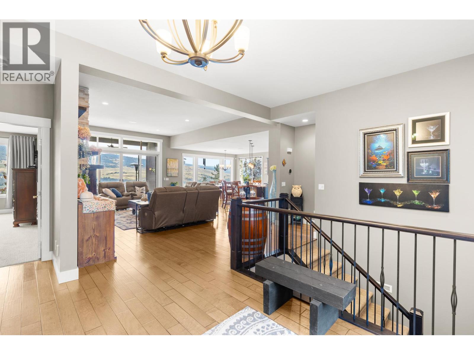  13071 East Ridge Drive, Lake Country