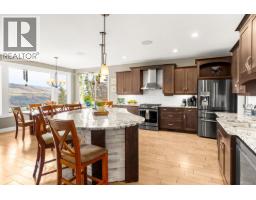6pc Ensuite bath - 13071 East Ridge Drive, Lake Country, BC V4V2P9 Photo 17