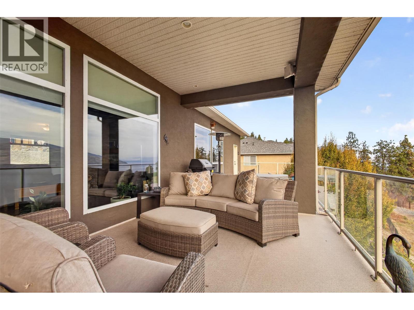  6479 Stuart Crescent South, Peachland