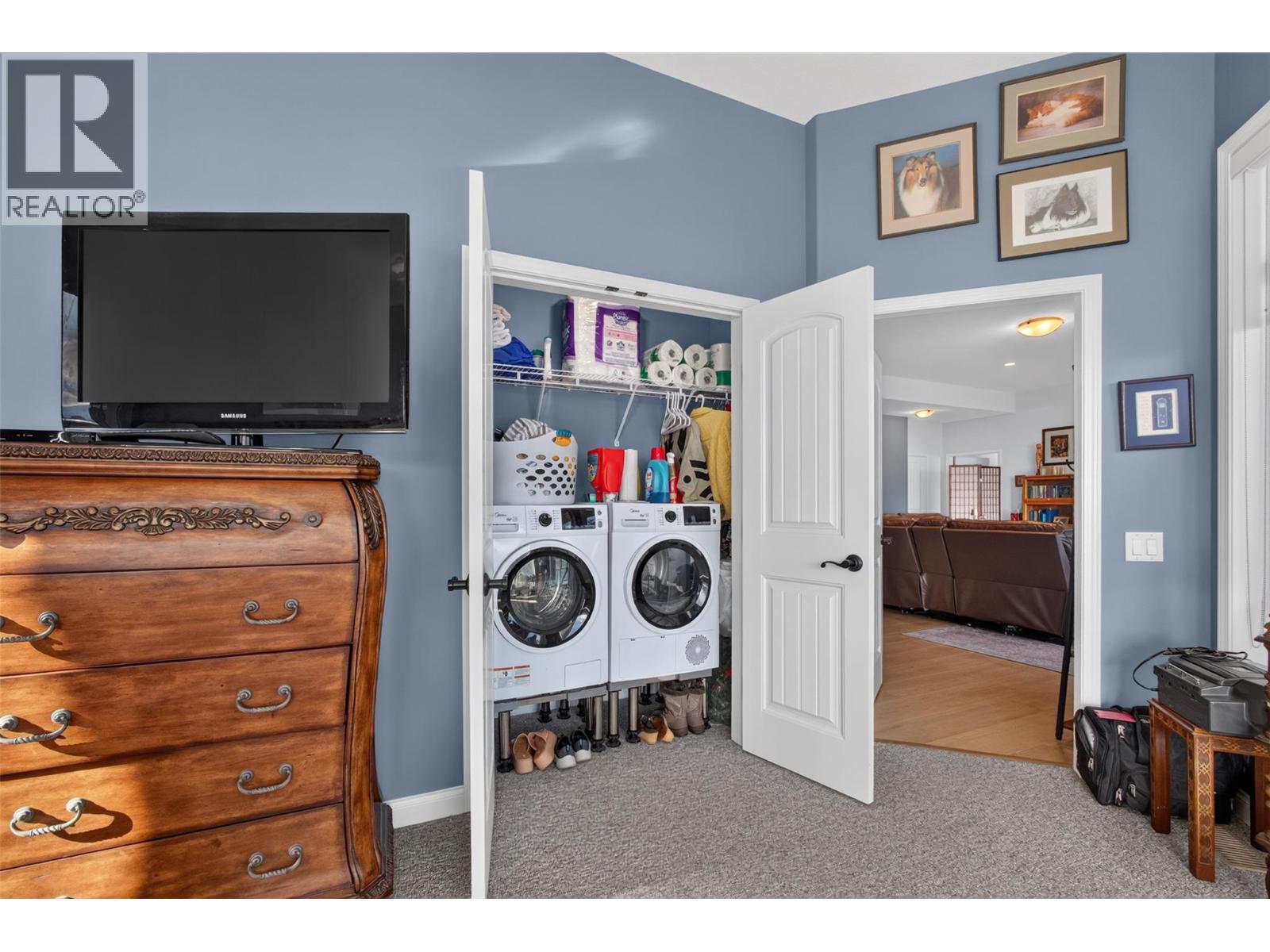  6479 Stuart Crescent South, Peachland