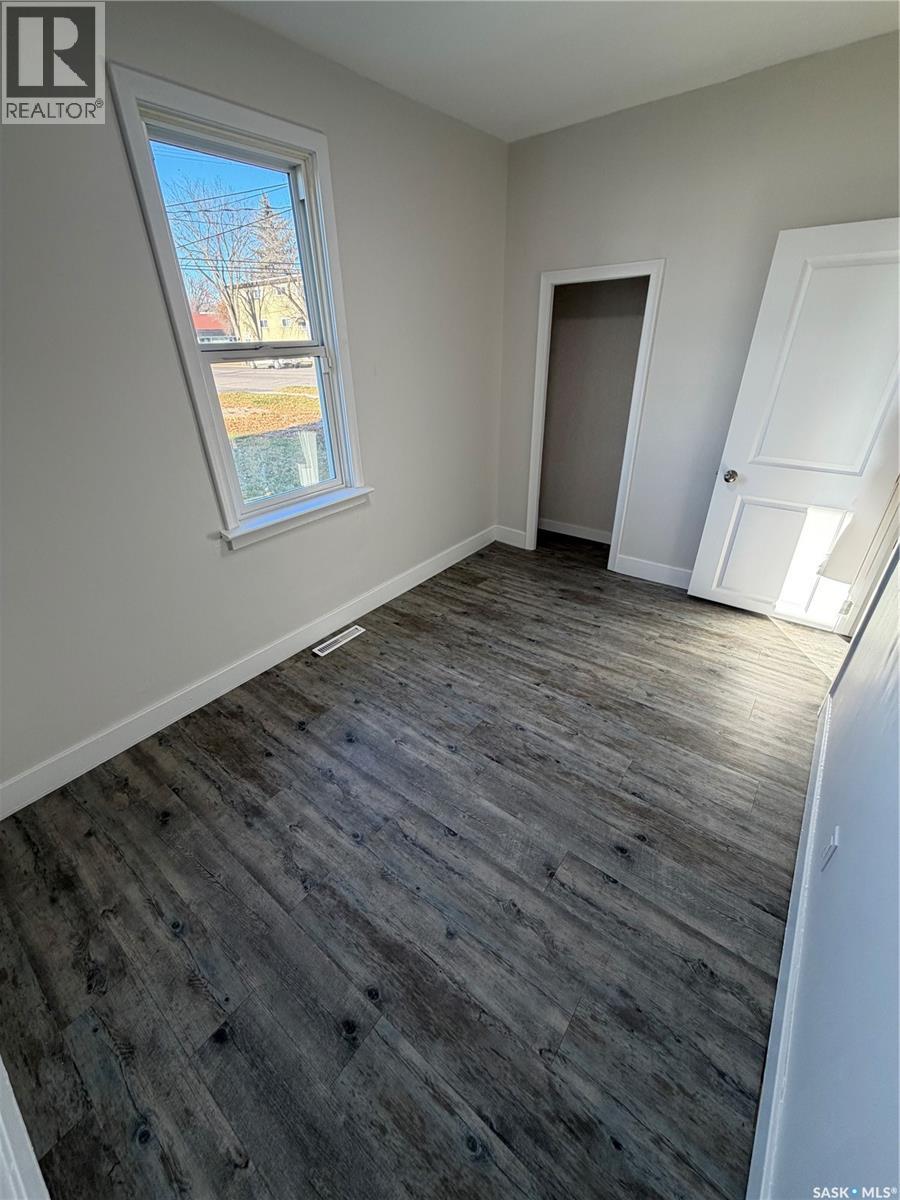 1491 101st STREET, North Battleford — photo 11