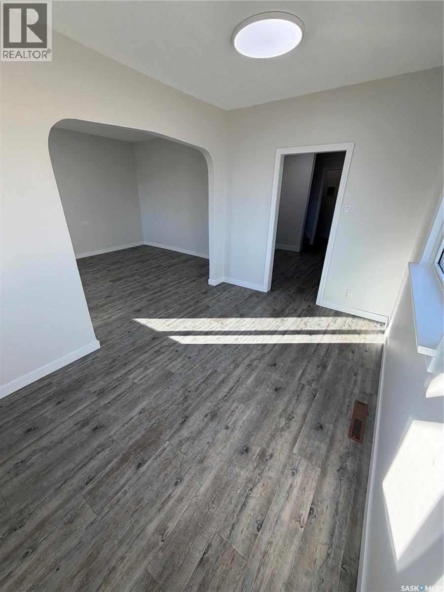 1491 101st STREET, North Battleford — photo 4