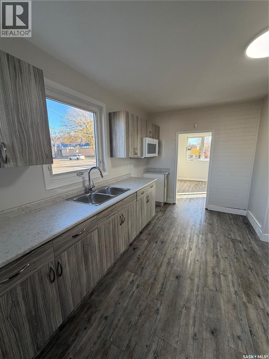 1491 101st STREET, North Battleford — photo 6