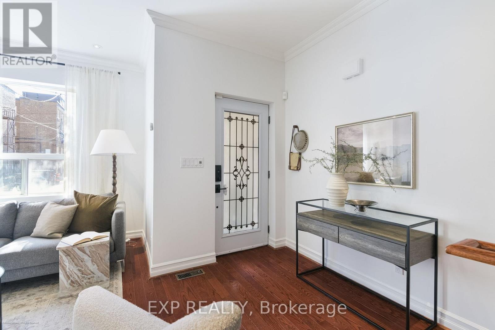 Photo of 6 LOUISE AVENUE