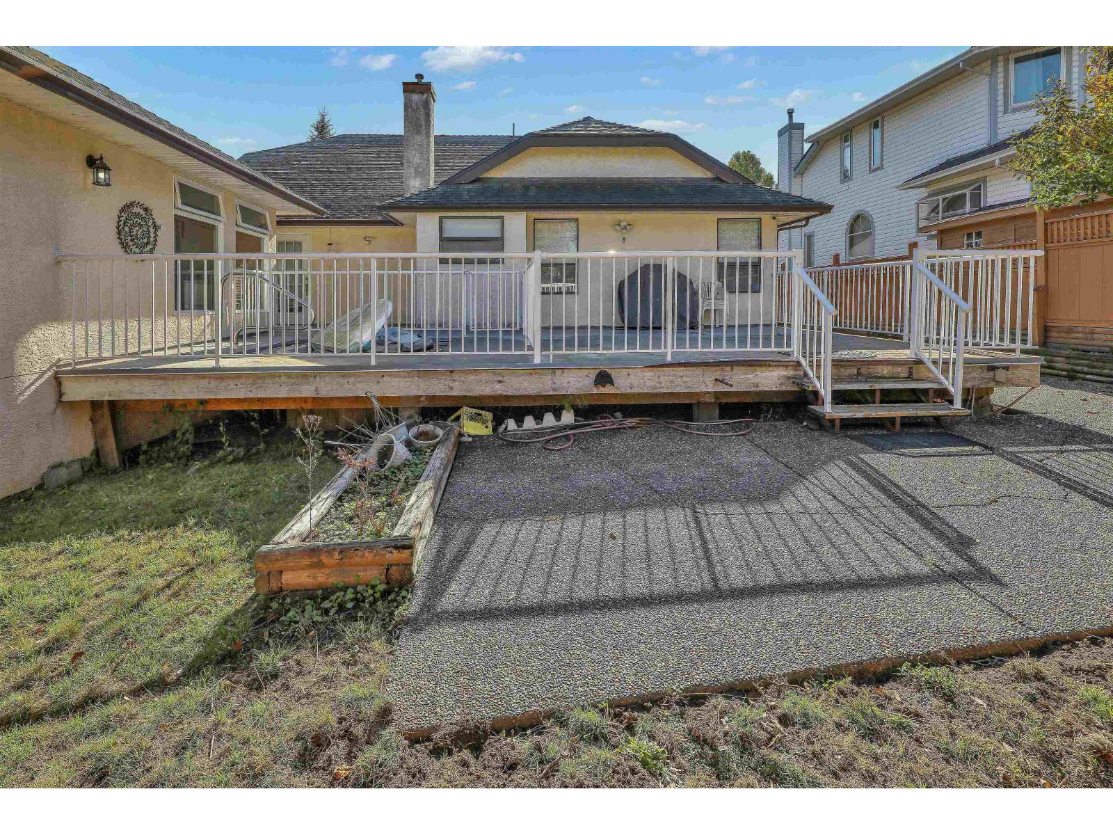 13571 60A Avenue, Surrey — photo 37