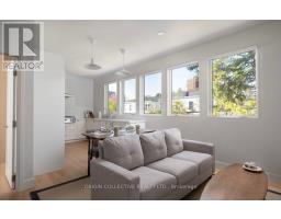8 Oakdene Crescent, Toronto, ON M4J4H9 Photo 6