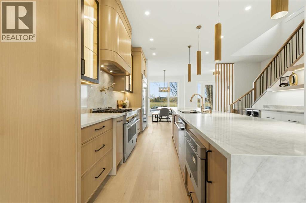 5014 22 Street SW, photo 11 of 49