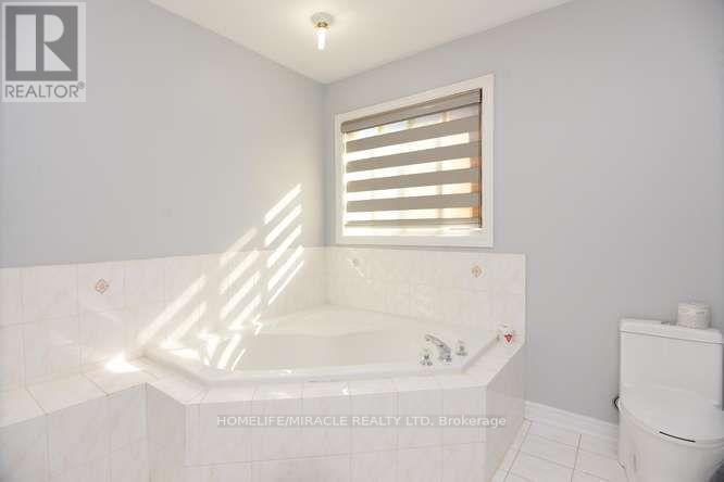 12 Plateau Drive, Brampton, ON photo 41