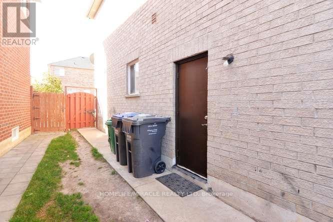 12 Plateau Drive, Brampton, ON photo 50