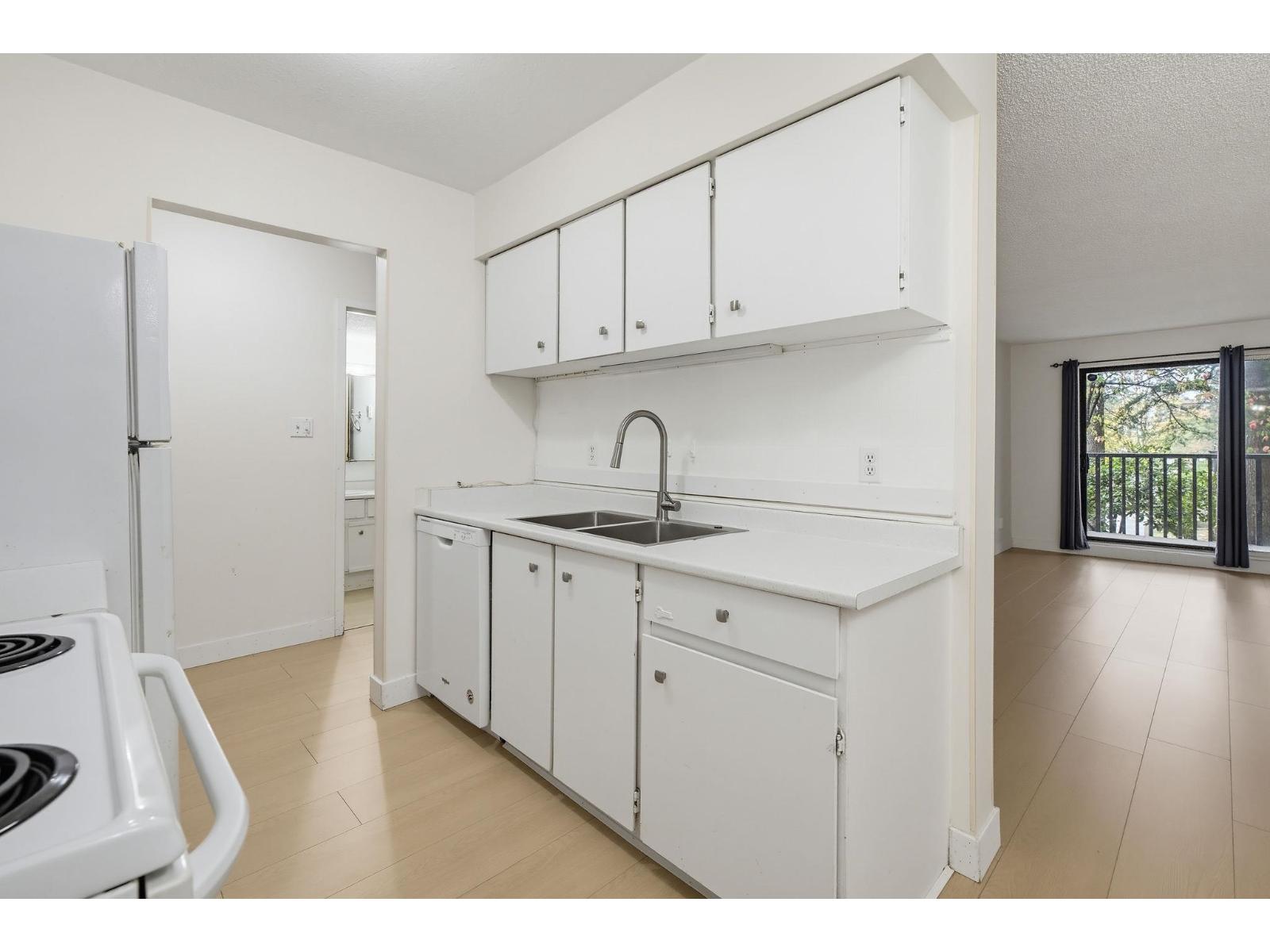 101 15238 100 Avenue, Surrey — photo 15