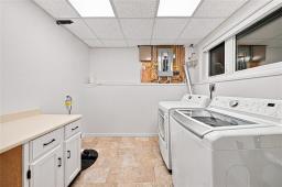 417 Burland Avenue, Winnipeg, MB R2N2M8 Photo 30