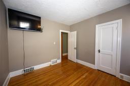 1032 Dominion Street, Winnipeg, MB R3G2P1 Photo 20