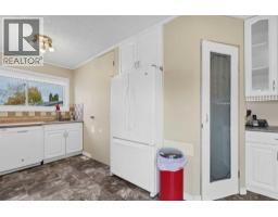 Laundry room - 2158 7 Avenue Ne, Medicine Hat, AB T1C1K5 Photo 14