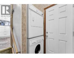 2158 7 Avenue Ne, Medicine Hat, AB T1C1K5 Photo 25