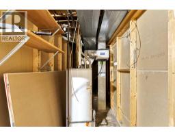 2158 7 Avenue Ne, Medicine Hat, AB T1C1K5 Photo 42