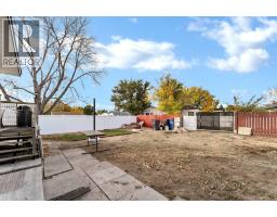 2158 7 Avenue Ne, Medicine Hat, AB T1C1K5 Photo 47
