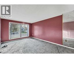Bedroom - 2158 7 Avenue Ne, Medicine Hat, AB T1C1K5 Photo 6