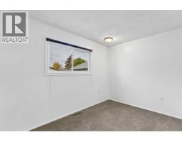 2158 7 Avenue Ne, Medicine Hat, AB T1C1K5 Photo 22