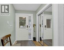 Bedroom - 28, 459 Carry Drive Se, Medicine Hat, AB T1B3W1 Photo 6