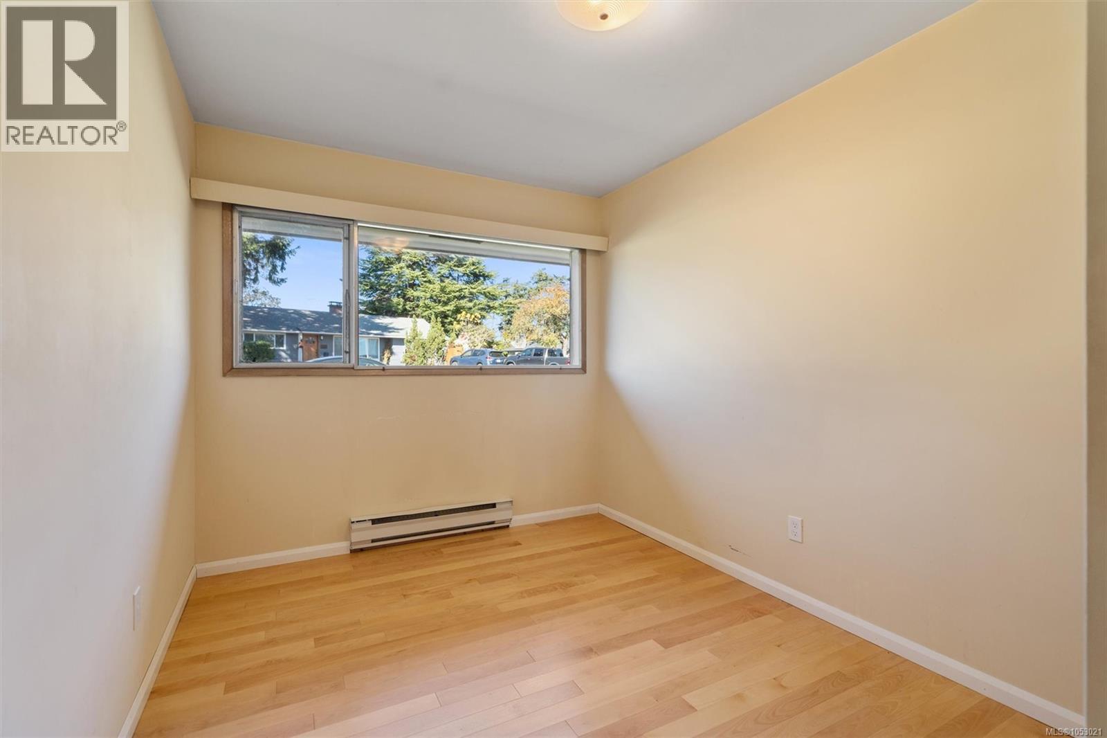  641 Jones Terrace, Saanich