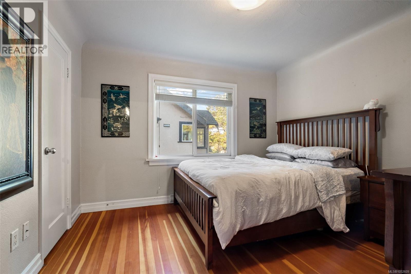  1230 Hillside Avenue, Victoria