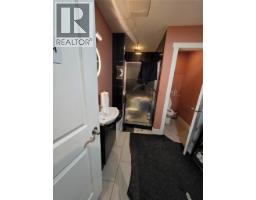 53 Front Street, Penticton, BC V2A1H2 Photo 16