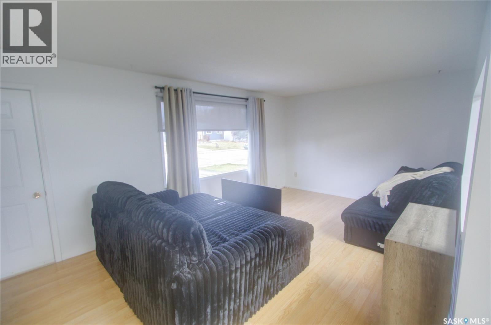 132 Bemister DRIVE, Melfort — photo 4