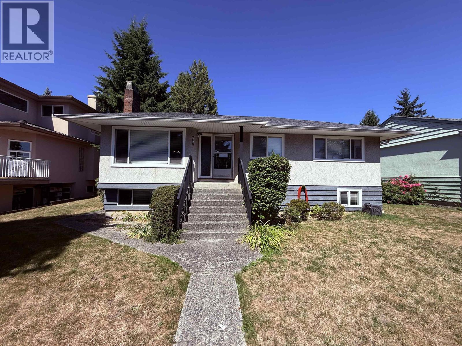 6127 Buchanan Street