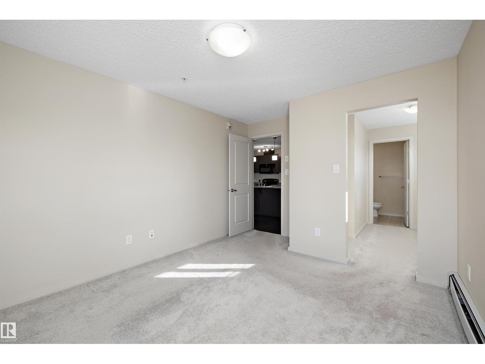 Property photograph 28 for MLS E4514343