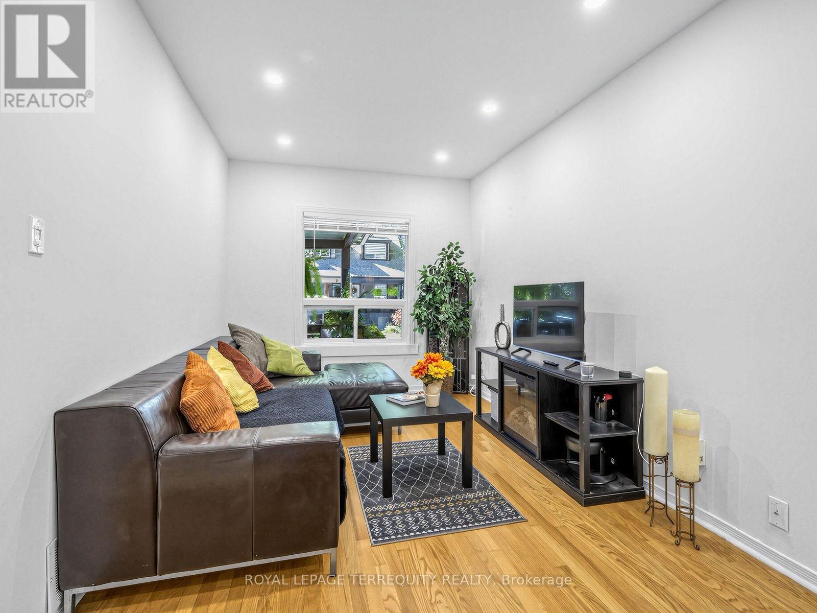 57 MORSE STREET, Toronto (South Riverdale) — photo 5