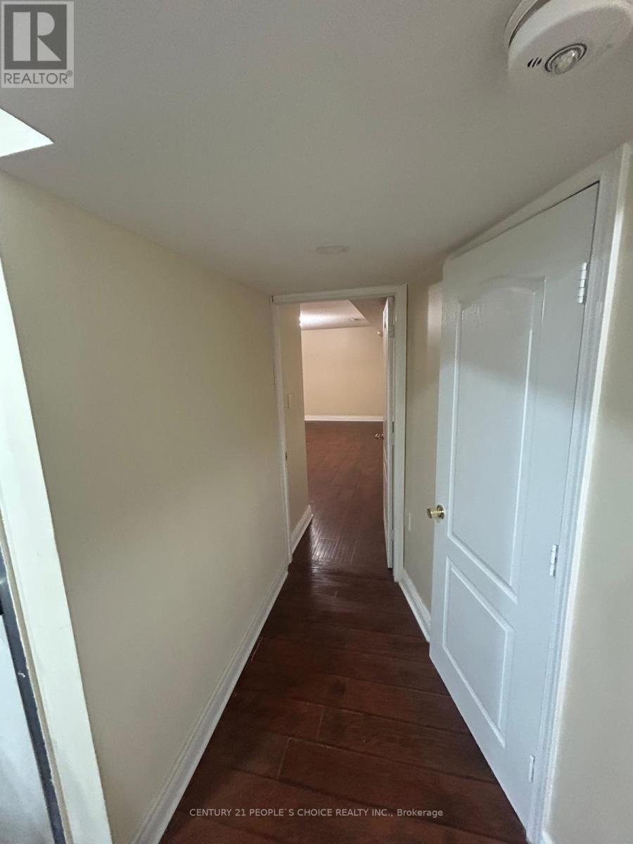 Bsmt- 4 Sivyer Crescent, Ajax, ON photo 8