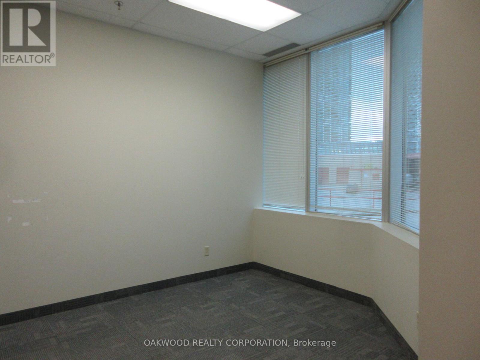 TB 102 - 8000 JANE STREET, Vaughan (Concord) — photo 11