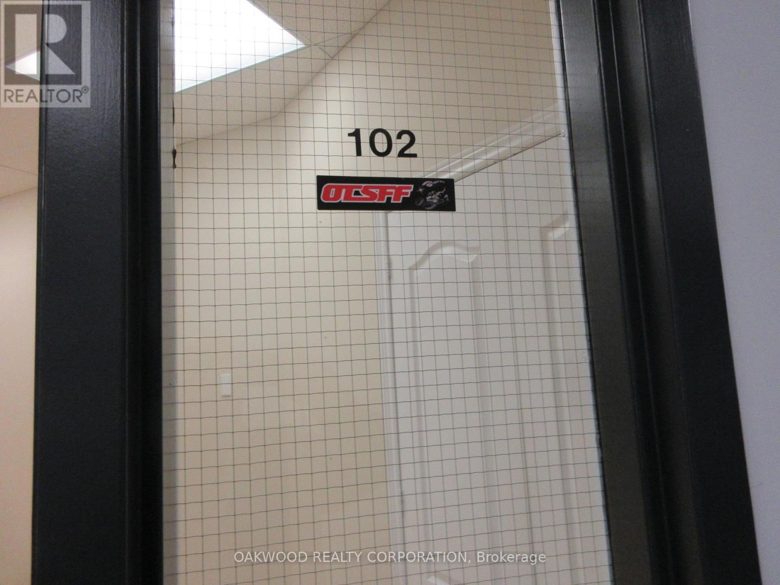 TB 102 - 8000 JANE STREET, Vaughan (Concord) — photo 2