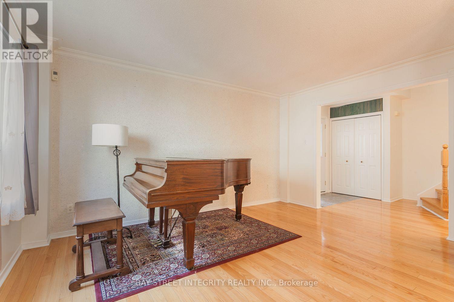106 BECK DRIVE, Markham (Raymerville) — photo 3