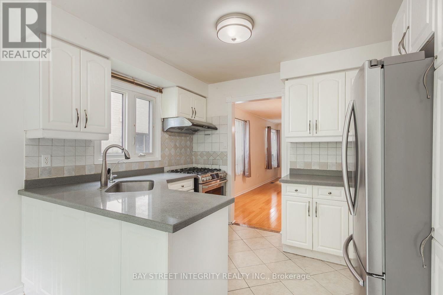 106 BECK DRIVE, Markham (Raymerville) — photo 8
