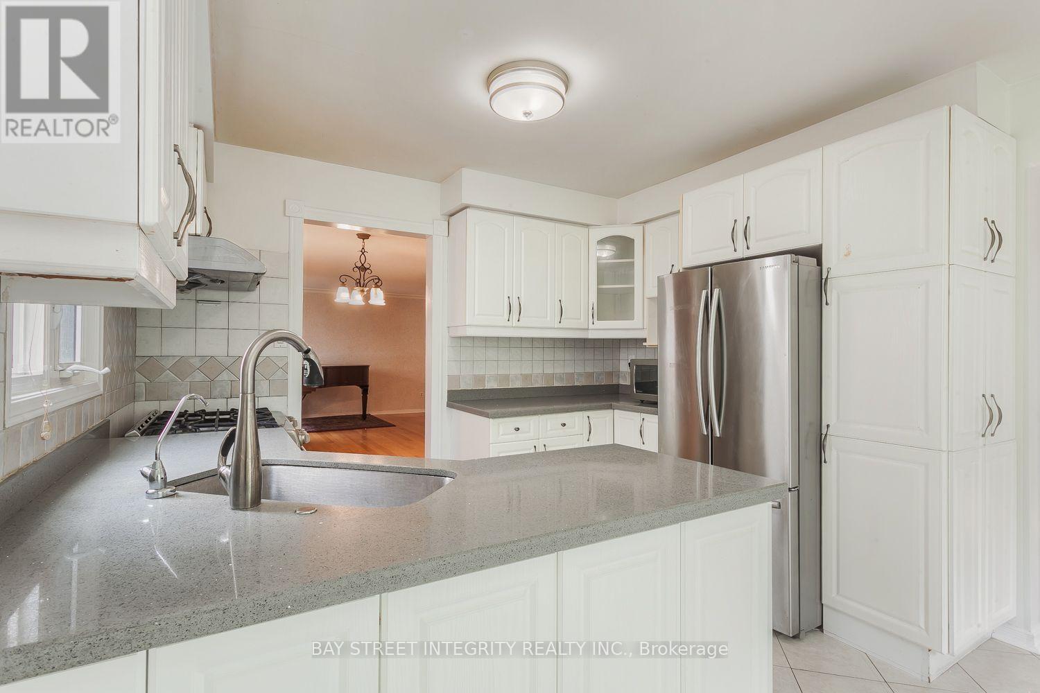 106 BECK DRIVE, Markham (Raymerville) — photo 9