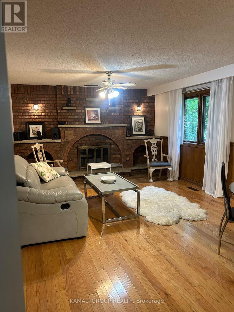 201 CARRVILLE ROAD, Richmond Hill (South Richvale)