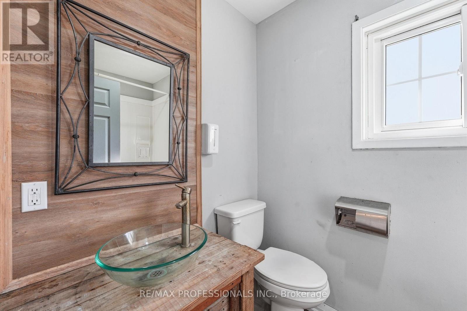 120 Switzer Street, Clearview photo 13